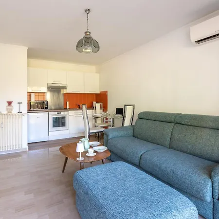 Appartement Les Claires Avec Terrasse - Welkeys Mandelieu